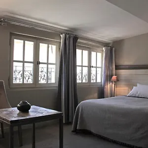 *** Hotel De L'amphithéâtre France